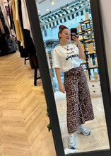 Load image into Gallery viewer, &quot;CINDY&quot; Leopar Pants  PALOMAS Y MARGARITAS
