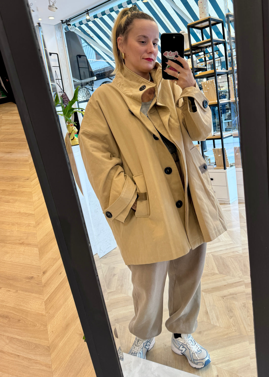 “MARISSA” Coat PALOMAS Y MARGARITAS