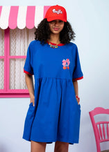 Load image into Gallery viewer, Robin Reglan T-shirt Short Dress Μπλε “May Your Life Be Sweet” Κοντομάνικο Φόρεμα Petit Boutik
