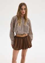 Load image into Gallery viewer, VIVIENNE TOP BEIGE PLAID SUNSETGO
