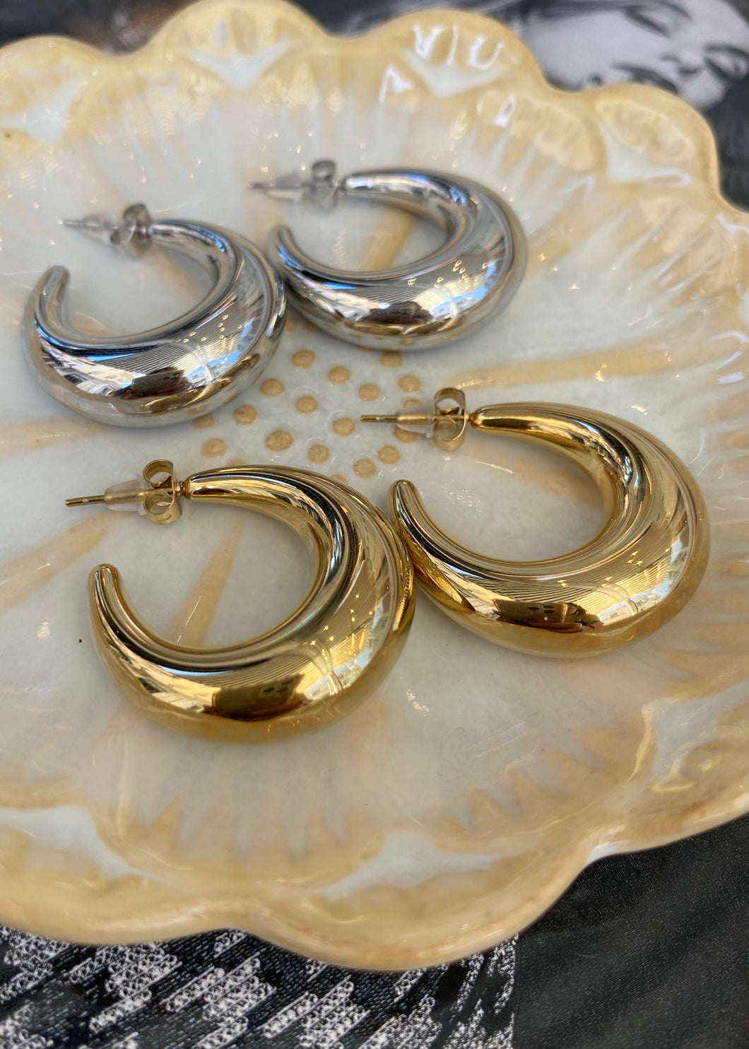 DEWDROP HOOPS