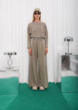 Load image into Gallery viewer, UNIQUE PANTS BEIGE ARPYES
