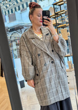 Load image into Gallery viewer, “ADDA” Coat PALOMAS Y MARGARITAS
