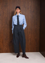 Load image into Gallery viewer, BOLD SHIRT ARPYES
