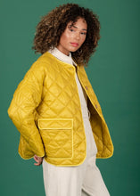 Φόρτωση εικόνας στο εργαλείο προβολής Συλλογής, Puffer short coat (Dark Yellow) Chaton
