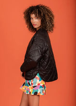 Load image into Gallery viewer, Puffer short coat (Jet Black) Chaton

