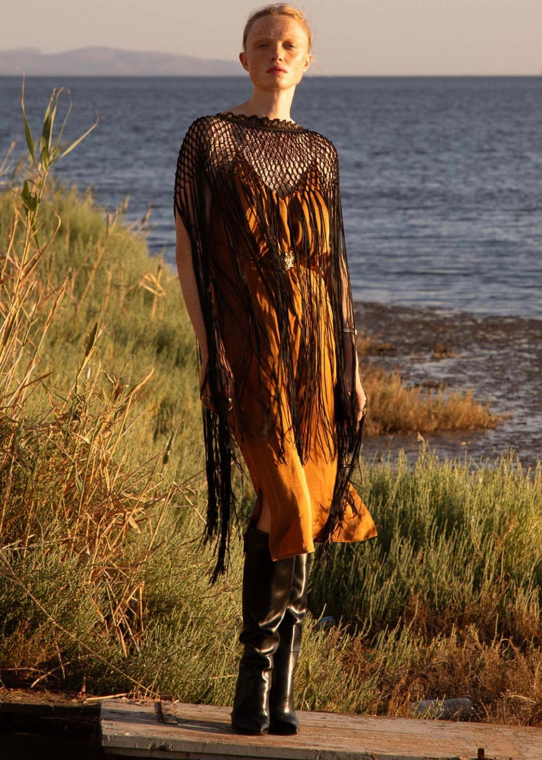 MARS CAPELET (FRINGED EMBELLISHED) Nidodileda