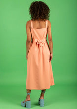 Load image into Gallery viewer, Alfred dress (Peach) Chaton
