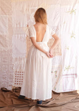 Load image into Gallery viewer, MOINEAU DRESS (WHITE) MADAME SHOUSHOU
