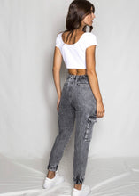 Load image into Gallery viewer, Margaret Cargo Grey Jeans SAC &amp; CO
