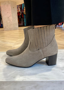 "STOCKHOLM" SUEDE LEATHER ANKLE BOOTS Anesis