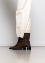 Load image into Gallery viewer, DAPHNE | DARK BROWN MIDI BOOTS ESIOT
